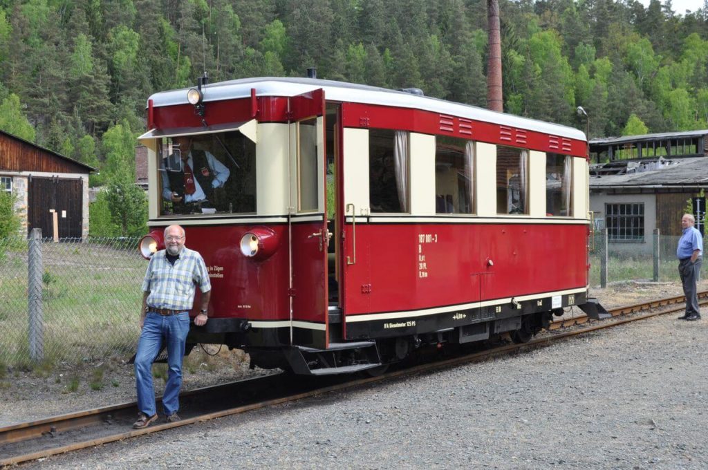 Autor vor GHE Triebwagen